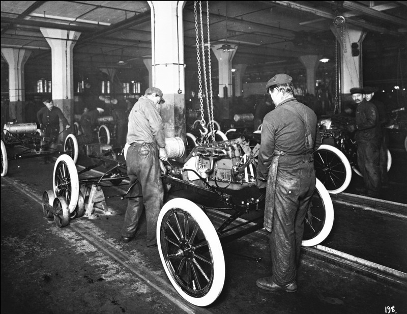 Ford slaví 100. výročí zahájení pásové výroby
